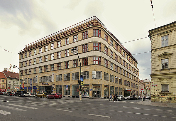 Palác Dunaj na Národní třídě – vycházka 16. 1. 2022 (cs.wikipedia.org)