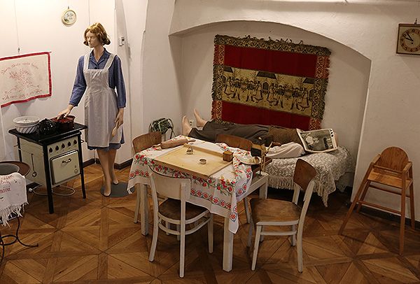 Výstava „Jídlo deseti staletí aneb Vánoce na talíři.“ v Muzeu Českého krasu