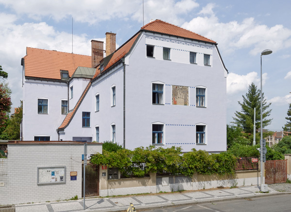 Vila Karla Wilferta, zvaná též Modrý dům – vycházka 9. 5. (zdroj cs.wikipedia.org)