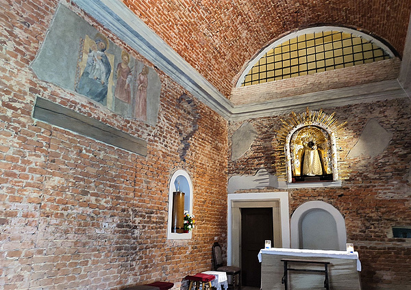 Interiér Loretánské kaple v Hájku, vycházka 26. 11. (zdroj cs.wikipedia.org)