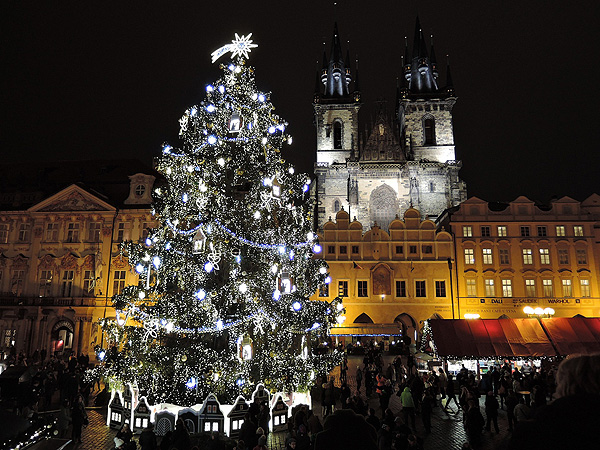 Trh na Staroměstském náměstí (foto Jiří Sládeček) 