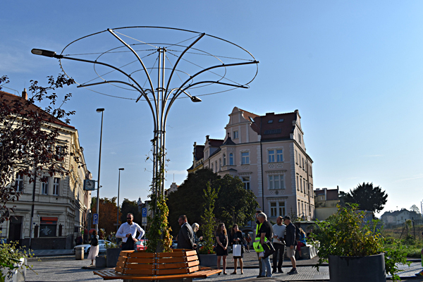 Zelená lampa na Hradčanské.