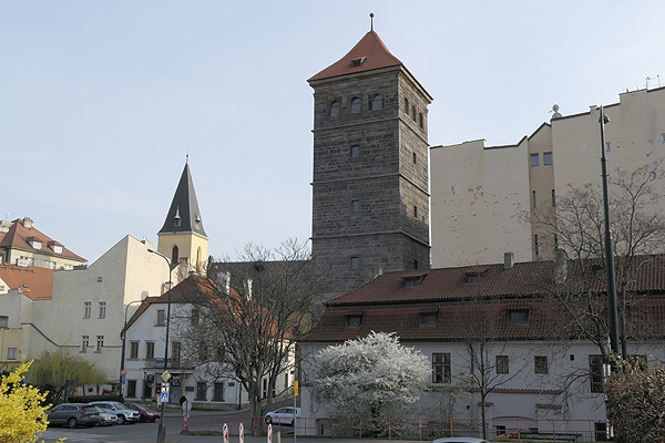 Novomlýnská vodárenská věž, vycházka 9. 4. (foto Jiří Sládeček)