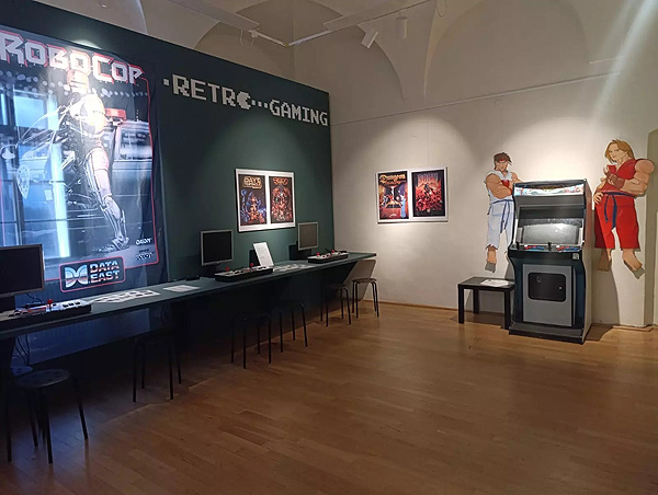 Od prvních pixelů po umění – Retrogaming i Creaks od Amanita Design. Chvalský zámek.  (zdroj: pocernice.cz)