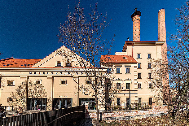 Nuselský pivovar, vycházka 26. 4. (zdroj: wikipedia org)